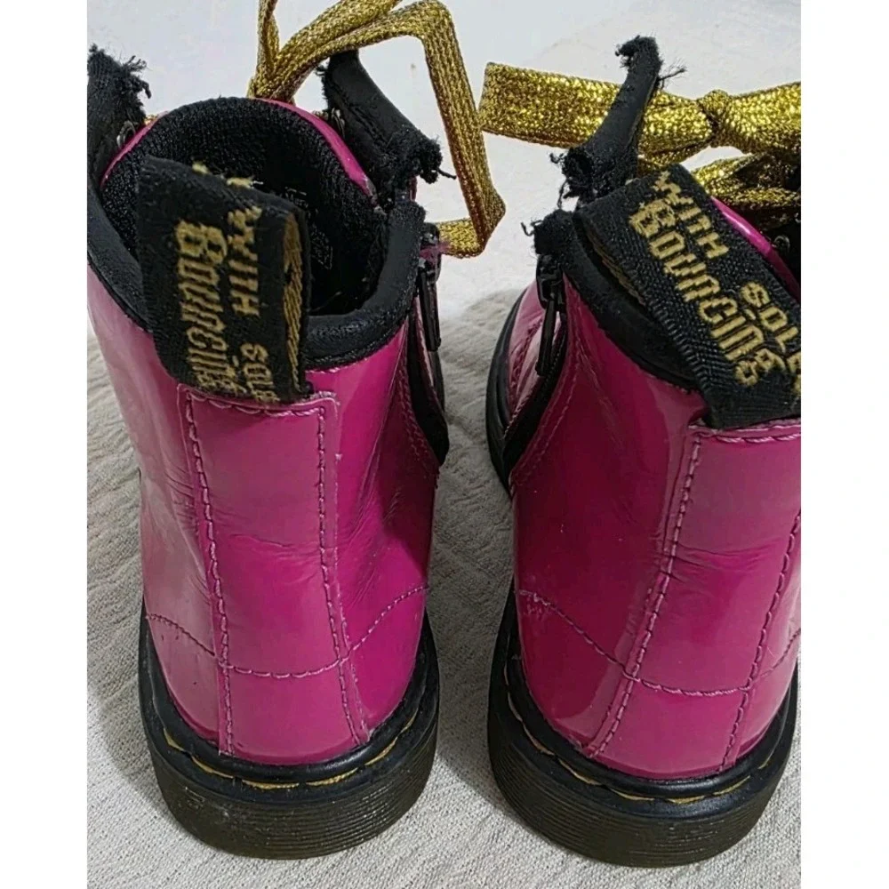 DR Martens Boots‎ Brooklee Hot Pink Leather Girls US 9 Girls Gold Glitter Laces